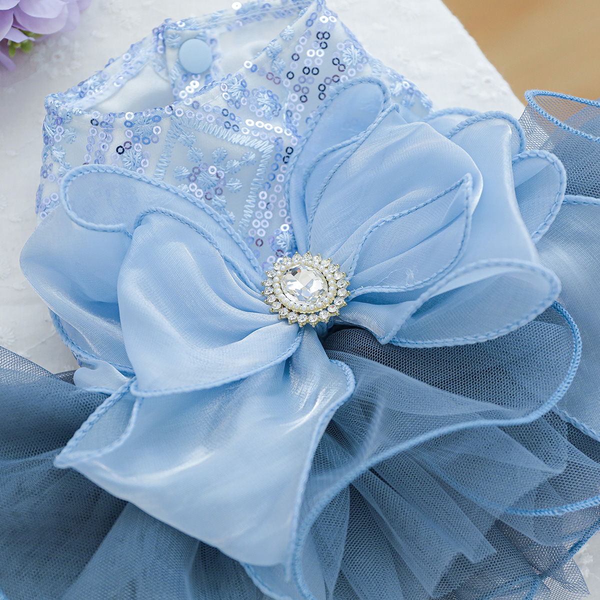 Robe de mariage Galaxie bleue detail